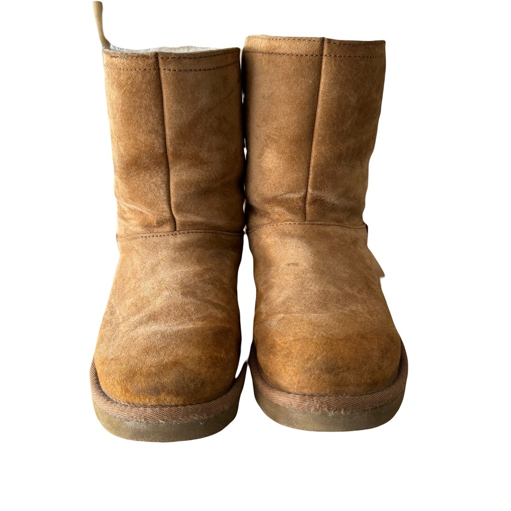 UGG boot - Picture 2 of 4